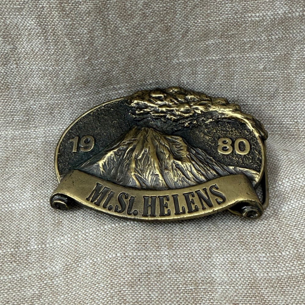 Vintage 1980 Mount St Helens Belt Buckle Volcano Siskiyou Buckle